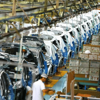 Aumenta produccion de autos quince por ciento en mayo