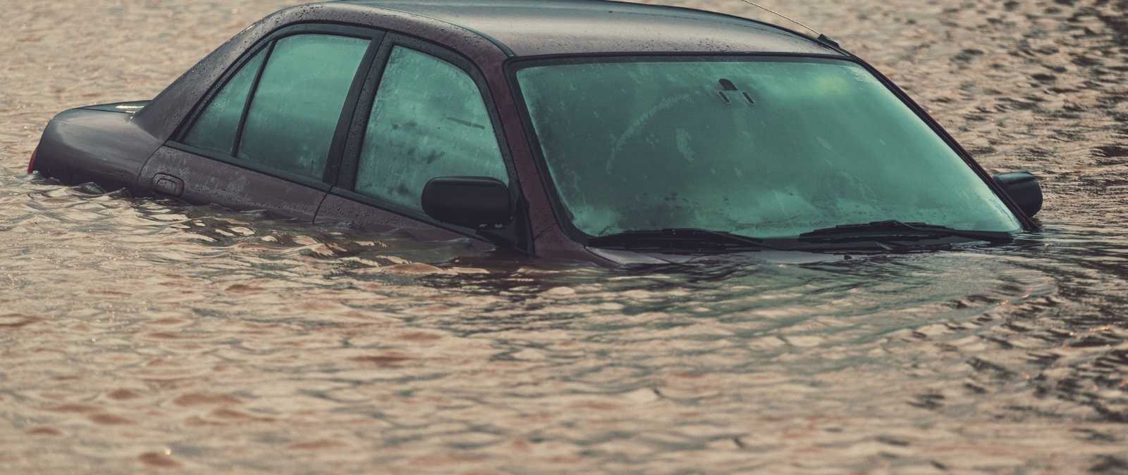 Aumenta solicitud seguros auto por lluvias 1