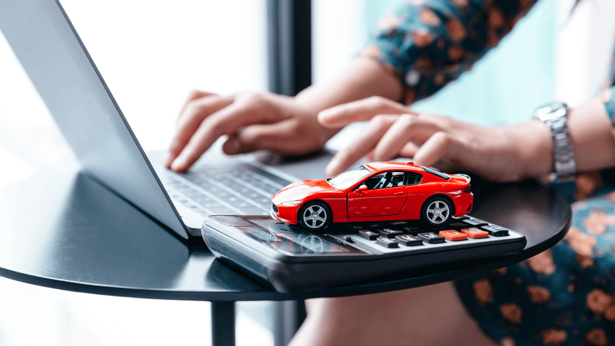 ¿Cómo contratar un seguro de coche online?