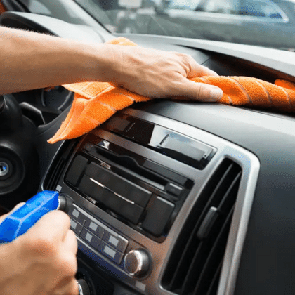 Como cuidar los acabados plasticos del auto