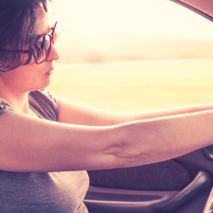 Como enfriar un auto bajo el sol