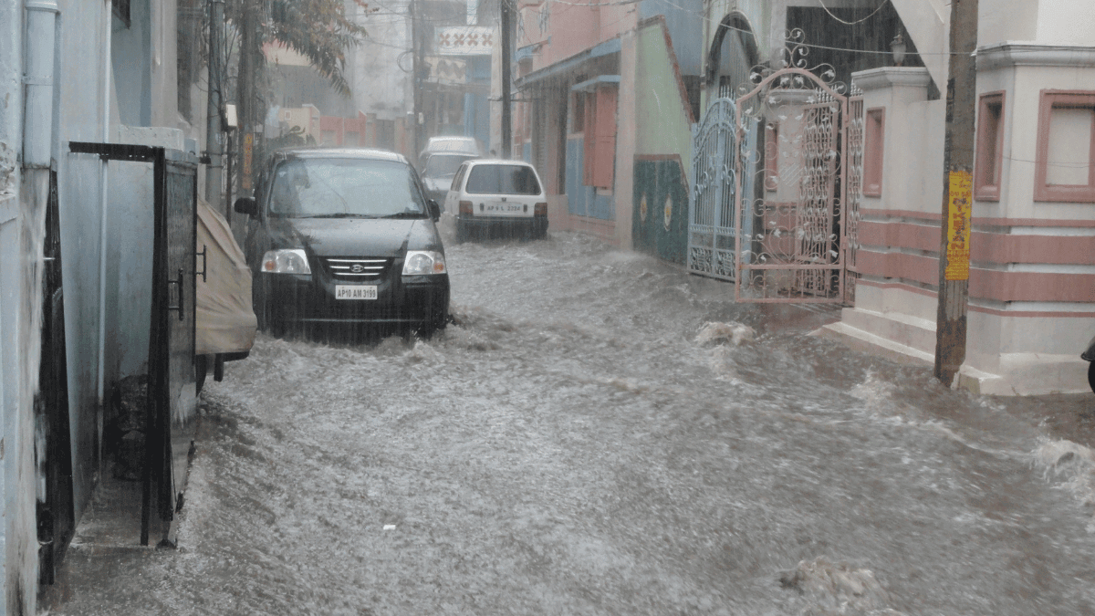 Como evitar averias en un camino inundado