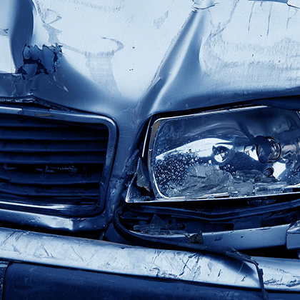 El seguro cubre si un tercero dana auto