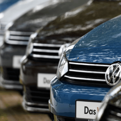 Gm volkswagen y tesla revisaran mas de veintemil autos Gm volkswagen y tesla revisaran mas de veintemil autos