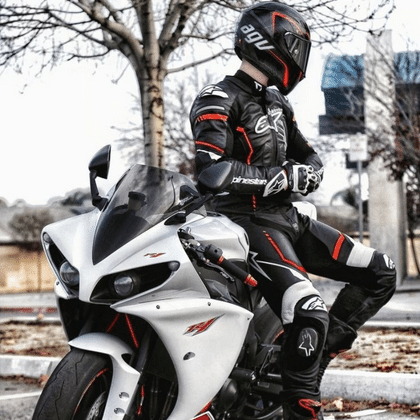 Los mejores trajes para moto