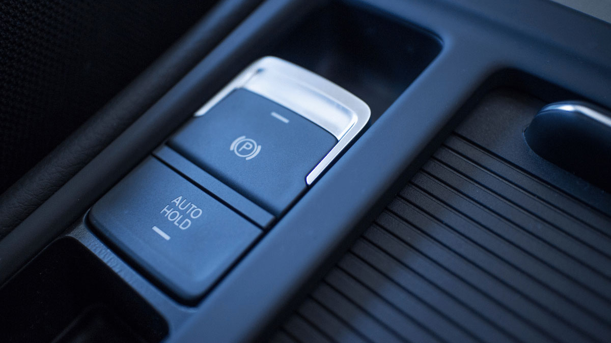 ¿Cómo funciona el freno de mano electrónico en los autos?