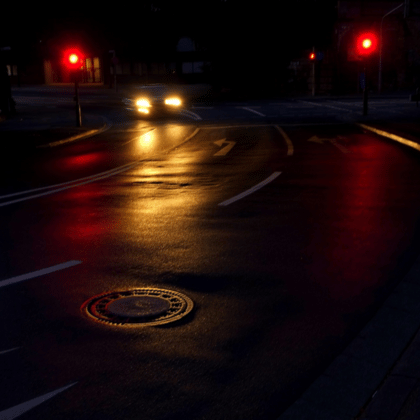 Razones por las que las luces del auto alumbran poco Razones por las que las luces del auto alumbran poco
