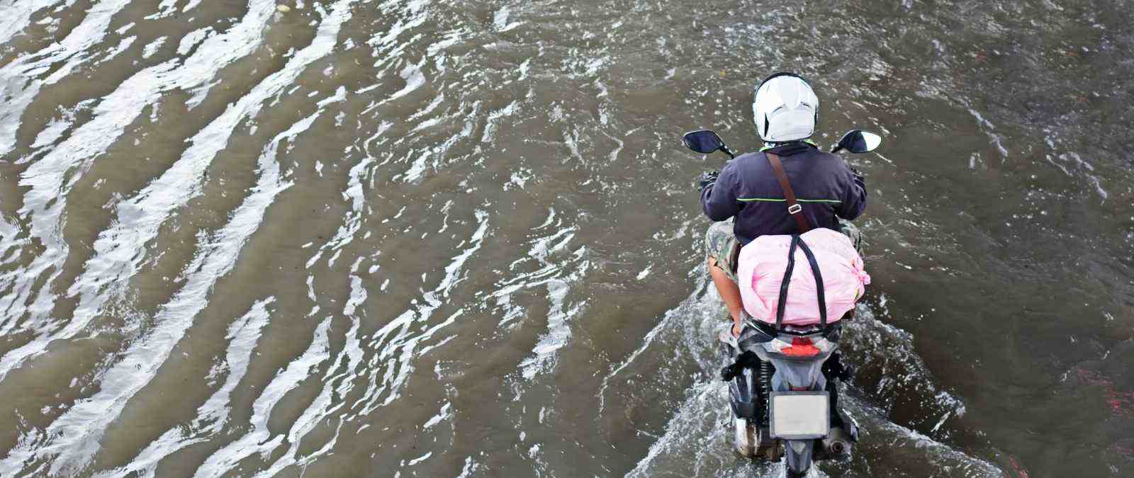 ¿El Seguro de Moto protege en inundaciones?
