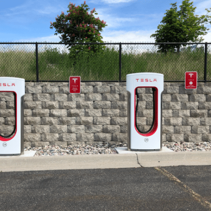 Seguro tesla tiene costo elevado