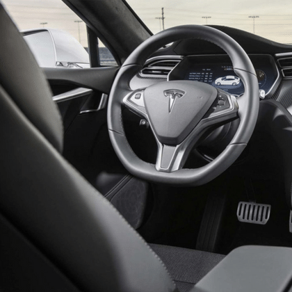 Tesla tiene el mayor numero de accidentes de asistencias al conductor