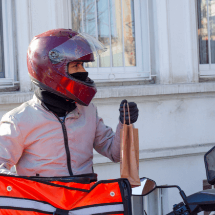 Uber eats cascos seguros1